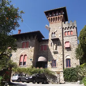 Hotel La Vela-castello Il Rifugio ***